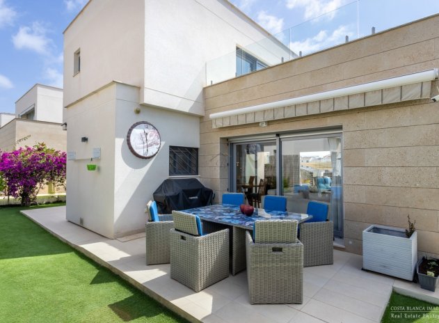 Resale - Villa - Orihuela - Vistabella Golf