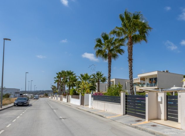 Resale - Villa - Orihuela - Vistabella Golf