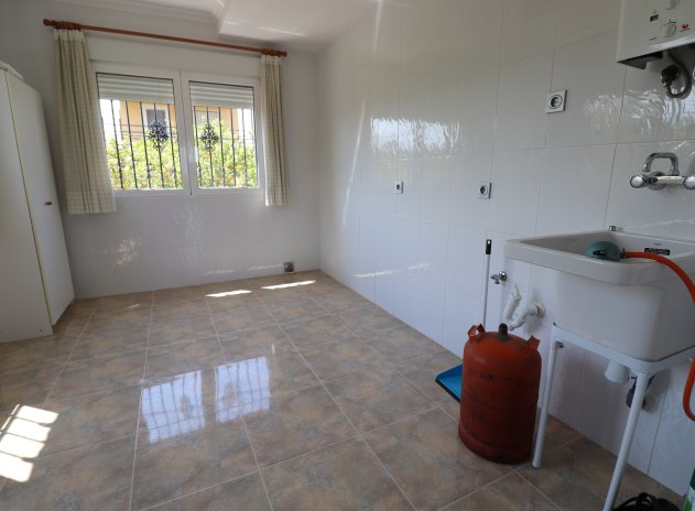 Resale - Country Property - Algorfa