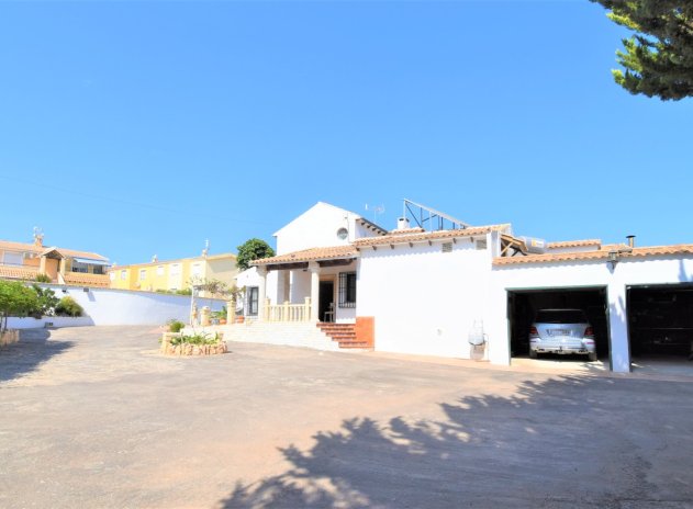 Wiederverkauf - Villa - Orihuela Costa - Villamartín