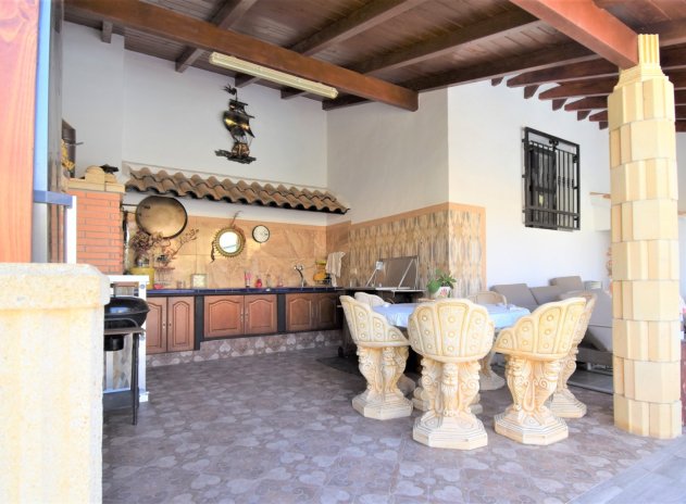 Resale - Villa - Orihuela Costa - Villamartín