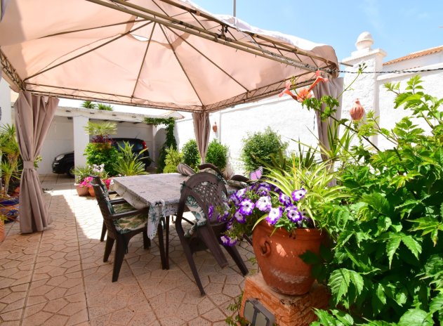 Resale - Villa - Orihuela Costa - Villamartín