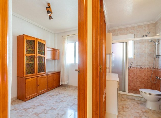 Resale - Villa - Orihuela Costa - La Zenia