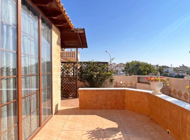 Resale - Villa - Orihuela Costa - Villamartín