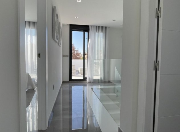 Resale - Villa - Torrevieja - Los Altos