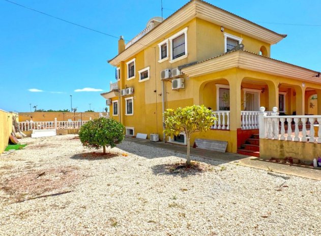 Wiederverkauf - Villa - Torrevieja - Los Balcones