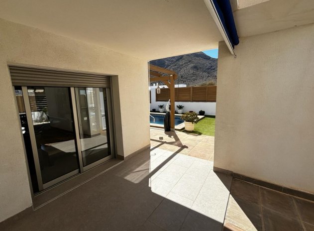 Resale - Villa Detached - Cox *