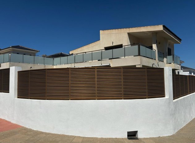 Resale - Villa Detached - Cox *