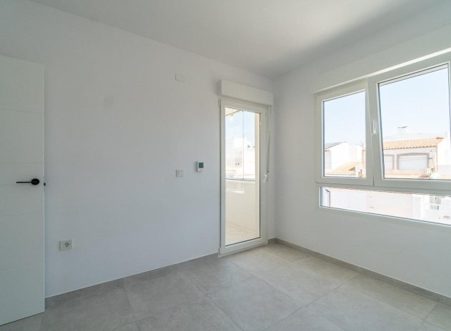 Wiederverkauf - Duplex - Torrevieja - Aguas nuevas 1