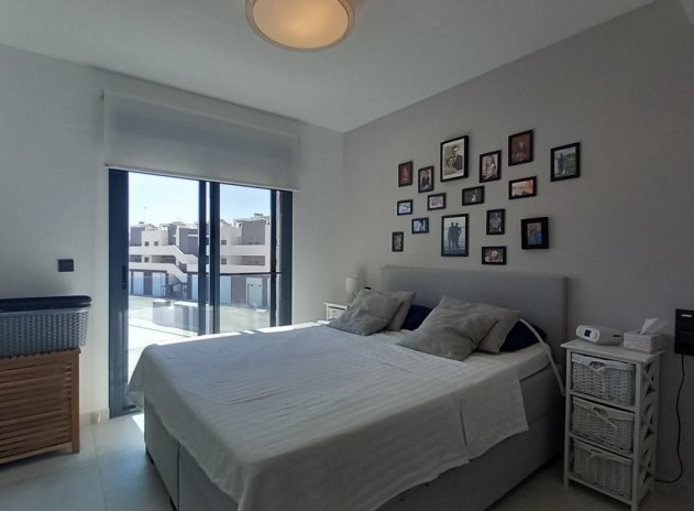 Resale - Penthouse - El Raso