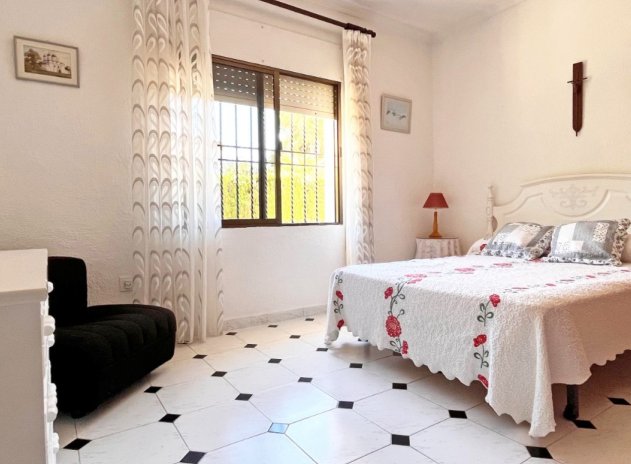 Revente - Villa - Orihuela Costa - Cabo Roig