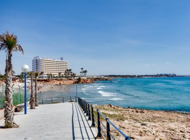 Resale - Apartment / flat - Orihuela Costa - Villamartín