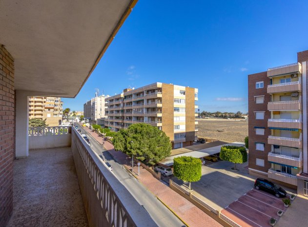 Revente - Appartement - Torrevieja - Punta Prima