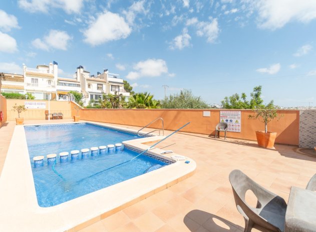 Resale - Bungalow - Orihuela Costa - Los Dolses