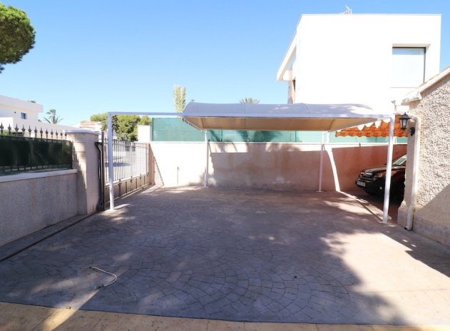 Reventa - Villa - Orihuela Costa - Punta Prima