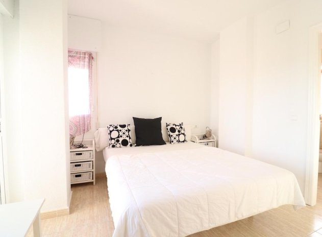 Wiederverkauf - Wohnung - Orihuela Costa - Campoamor