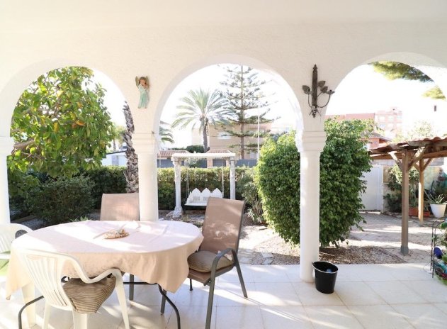 Resale - Villa - Orihuela Costa - La Zenia