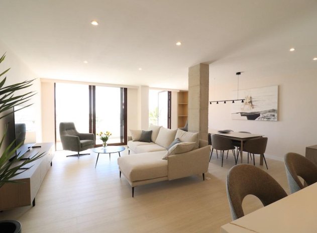 Resale - Apartment / flat - Torrevieja - Paseo maritimo