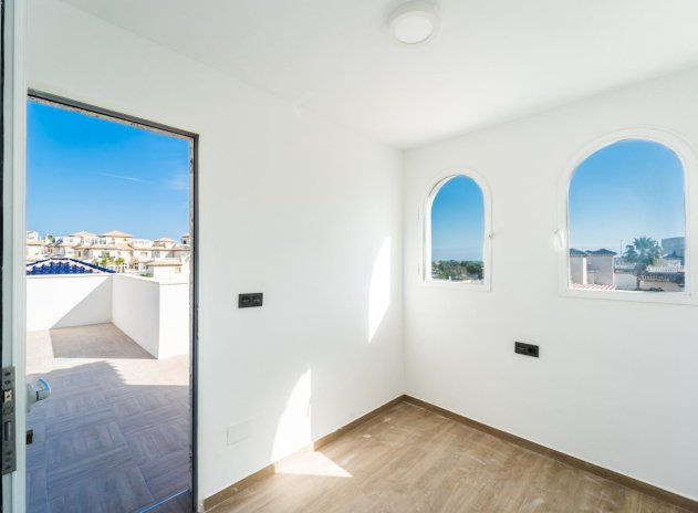 Reventa - Villa - Orihuela Costa - La Zenia