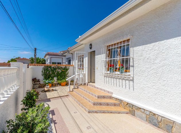 Resale - Villa - Ciudad Quesada - Upper Quesada