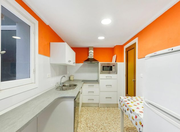 Resale - Apartment / flat - Torrevieja - Playa de los locos