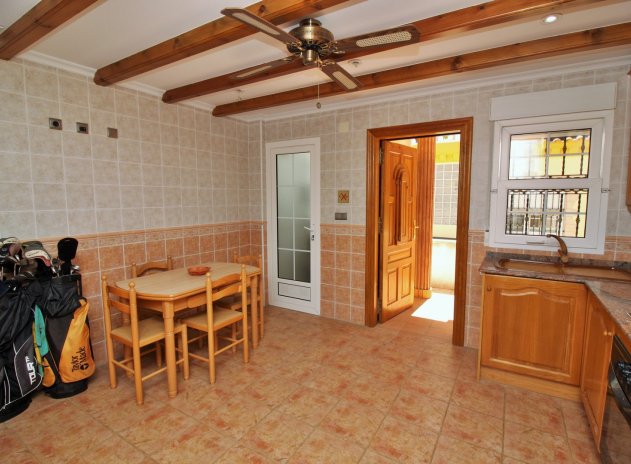 Resale - Villa - Villamartin - Los Dolses